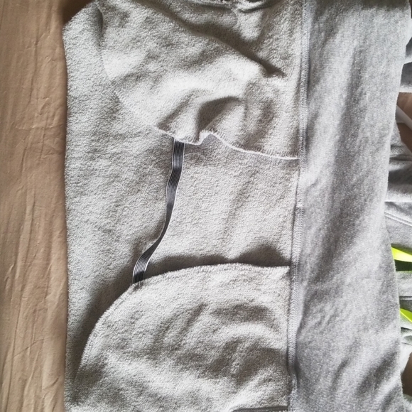 Victoria's Secret Sport Front Lace Up Pullover - Picture 4 of 5